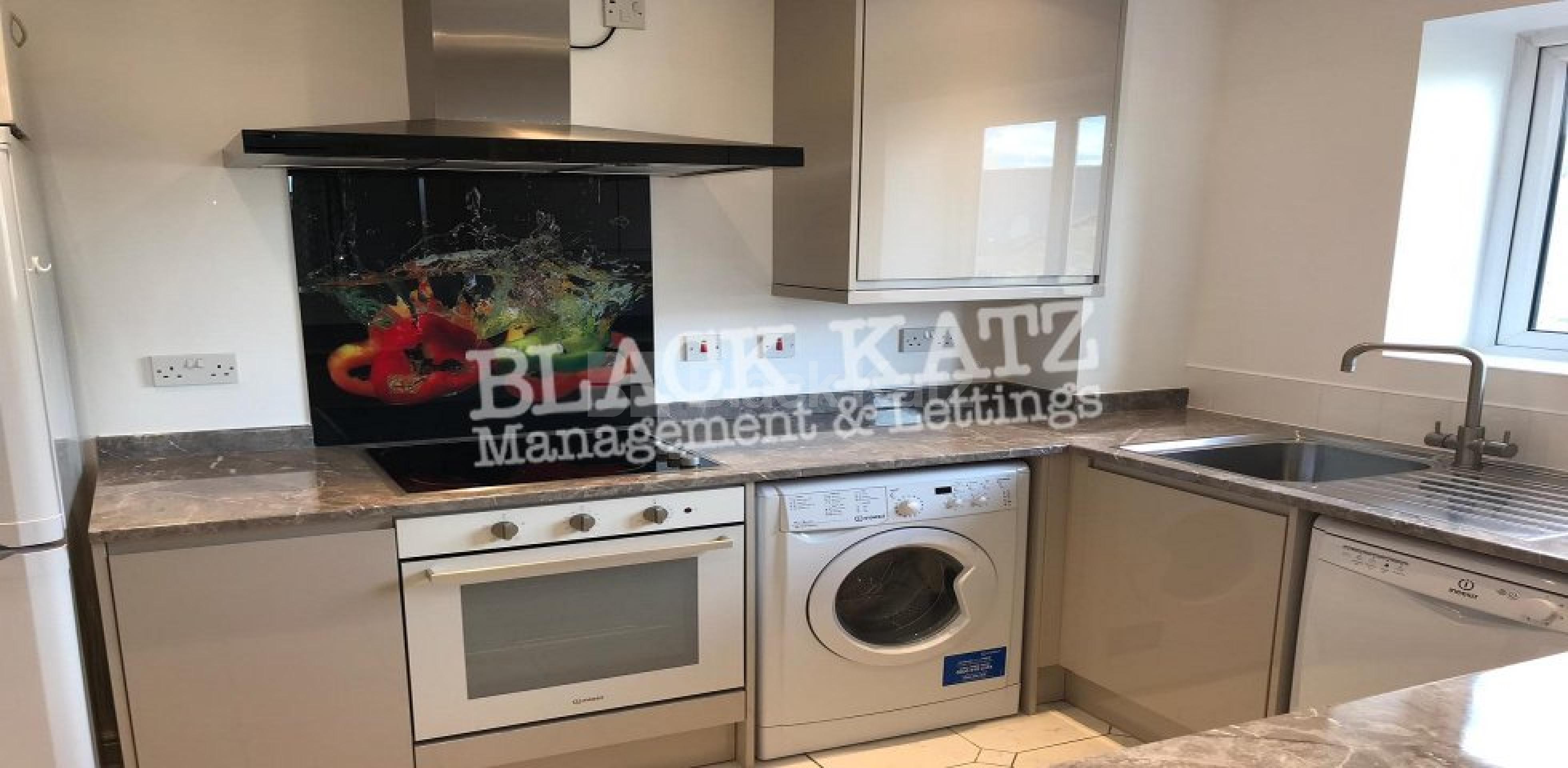 			NEW INSTRUCTION!, 2 Bedroom, 1 bath, 1 reception Apartment			 Millennium Drive, Isle Of Dogs E14